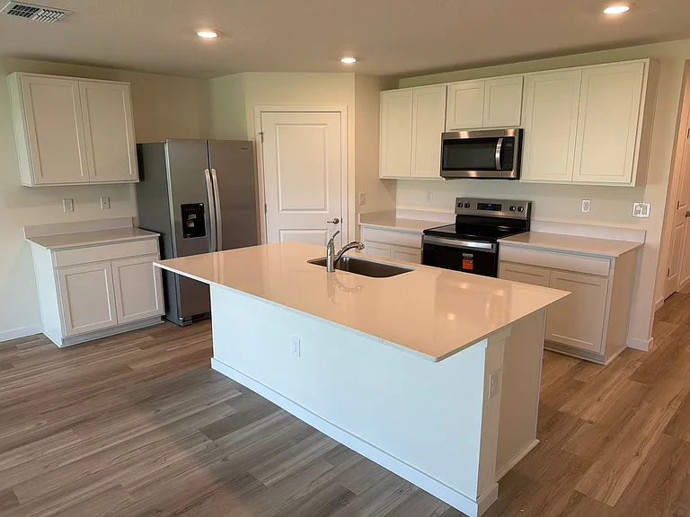 8665 Barragan Dr — Photo 3