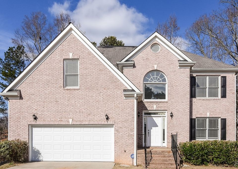 1st image of 925 Fox Meadow Ln