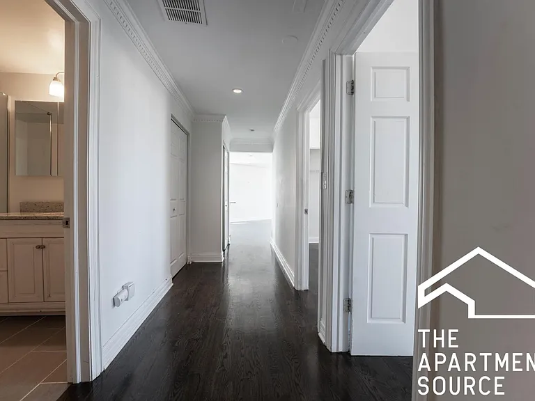 2450 N Milwaukee Ave #2 — Photo 7