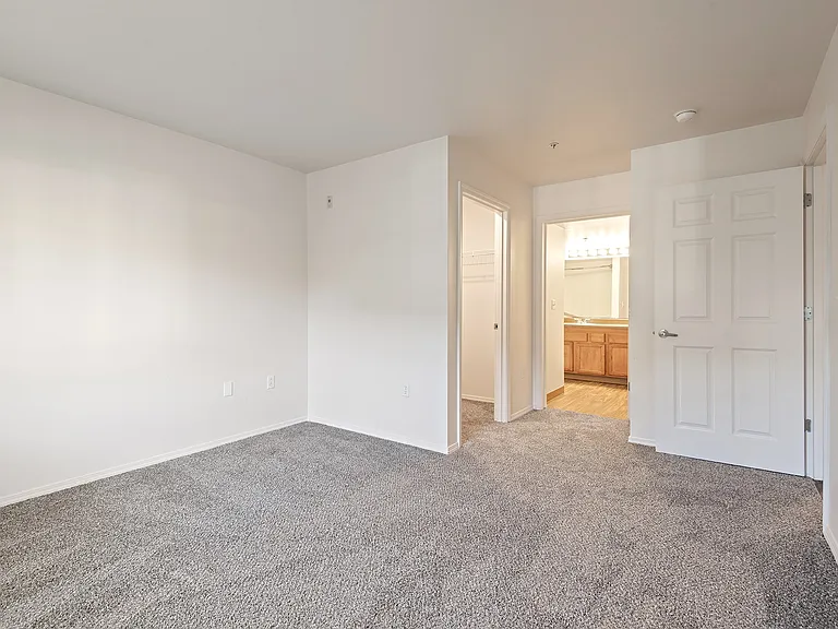 Valley Springs Apartments — Photo 21