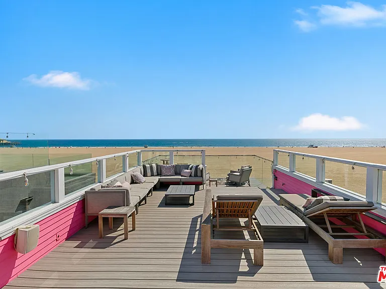 1341 Palisades Beach Rd — Photo 59