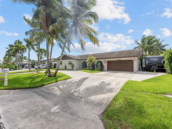 5th image of 4430 Gardenia Drive