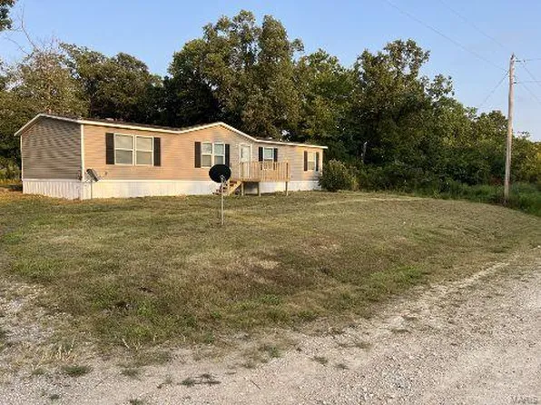 27130 Hillsdale Rd, Lebanon, MO 65536