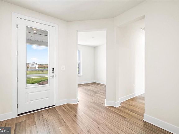 3rd image of 34114 Hornbeam Dr