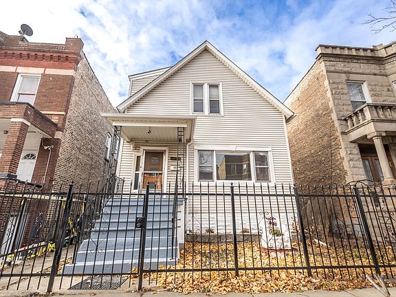 2nd image of 1652 N Kedvale Ave