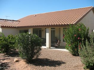 1932 E Cliff Swallow Trl, Green Valley, AZ 85614