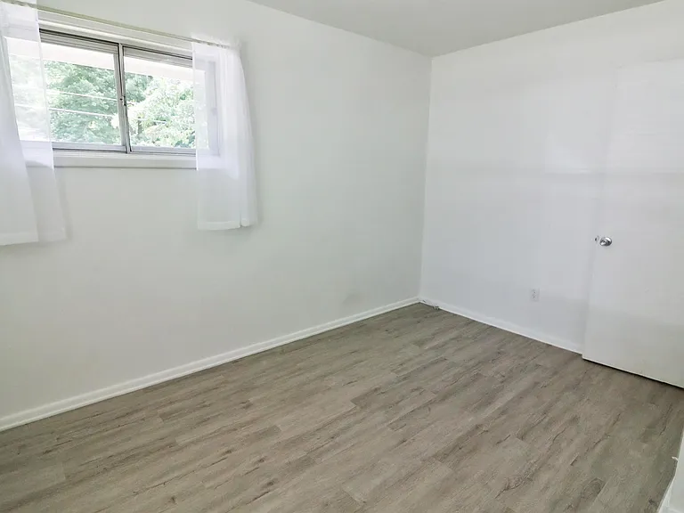 13002 Atlantic Ave — Photo 15