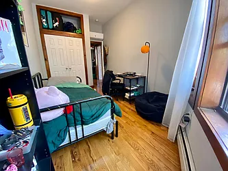 Rented by Safdie Realty Group