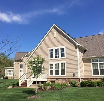3rd image of 6725 Vineyard Haven Loop