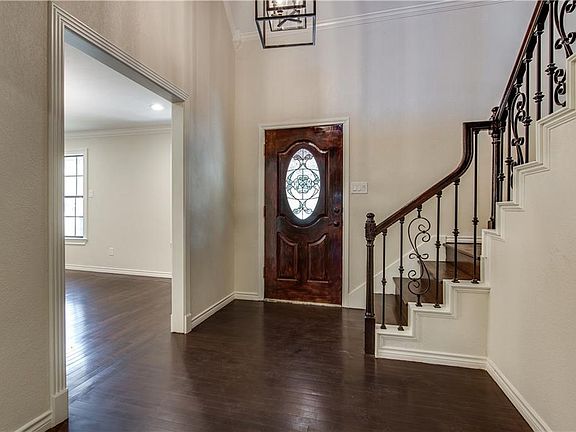 5th image of 6301 Riviera Dr