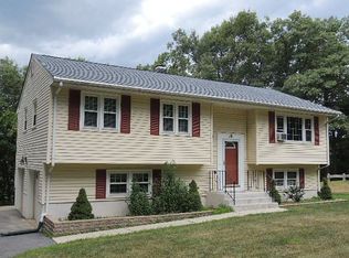 19 Woodland Rd, Highland Mills, NY 10930