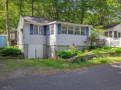 25 Cottage Road, Baiting Hollow, NY, 11933