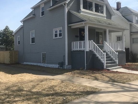 2nd image of 801 S 11th Ave
