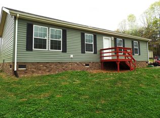 3410 32nd Avenue Ct NE, Hickory, NC 28601