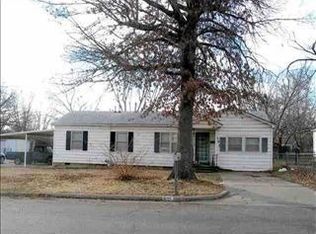 702 N Park Ave, Shawnee, OK 74801