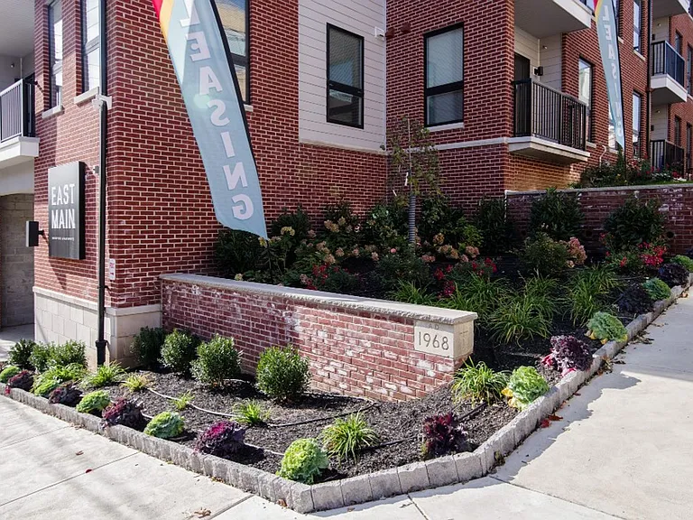 East Main Manayunk Apartments — Photo 54