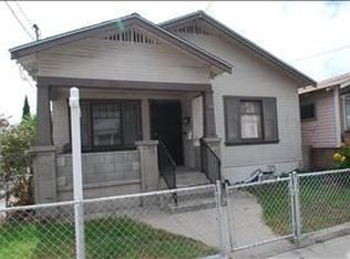 275 W 12th St, San Pedro, CA 90731