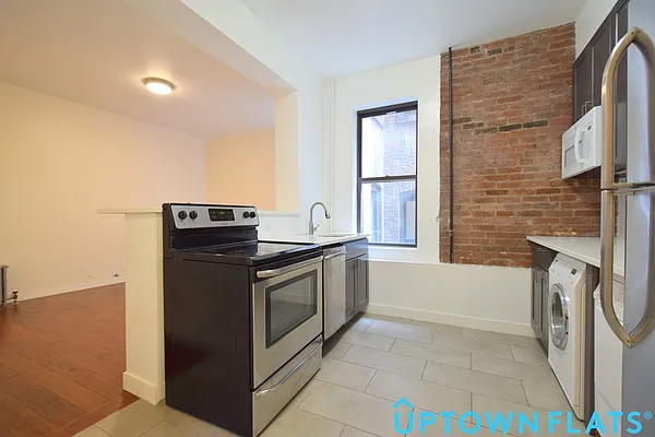 Rented by Uptown Flats LLC | media 8