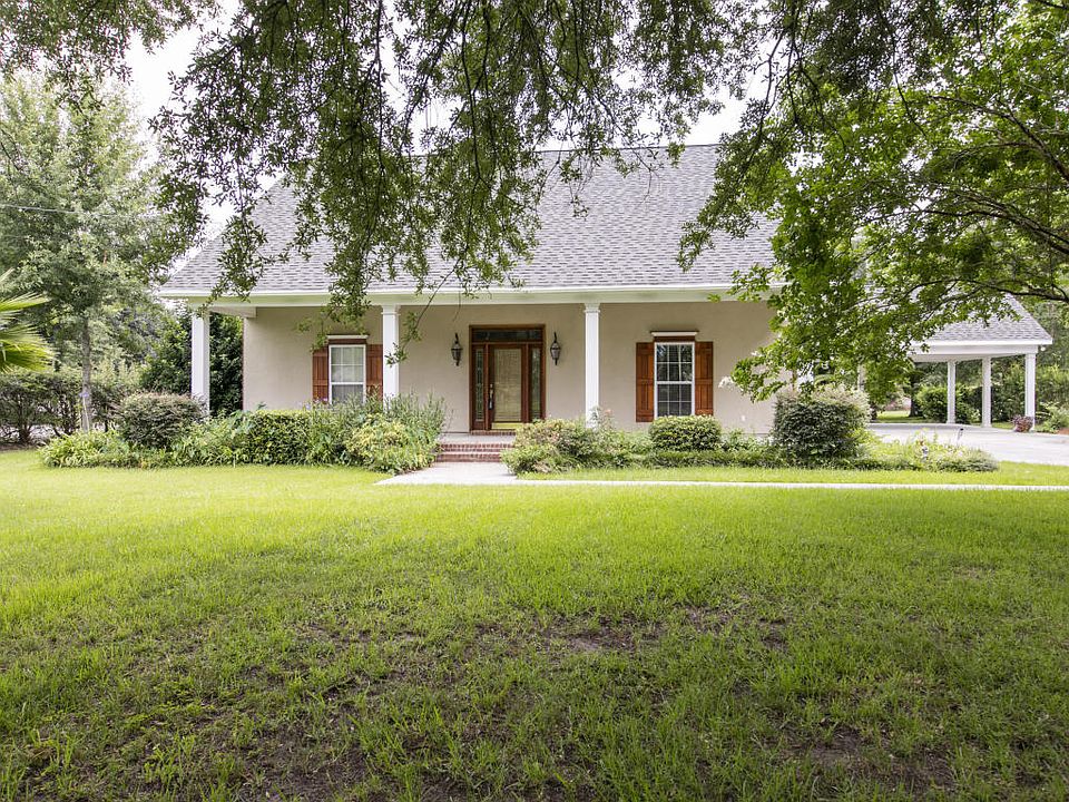 1st image of 204 N Hillary Ave