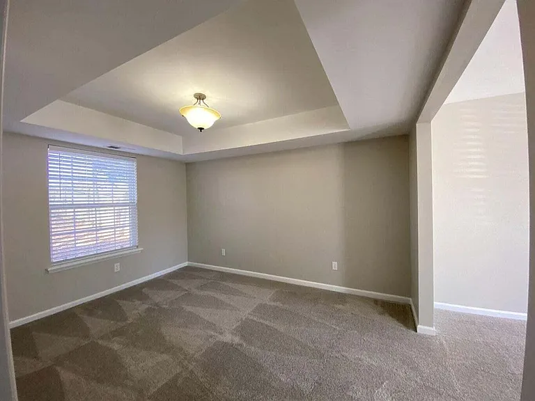 2052 Blackhorse Ln — Photo 4