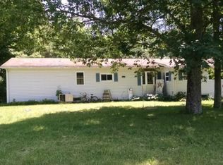 28 Hollinger Ln, Benton, PA 17814