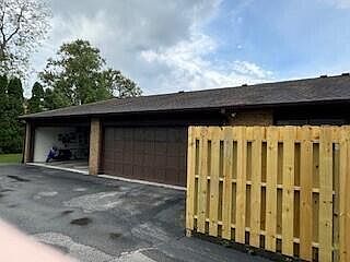 3rd image of 2113-2117 Mackenzie Dr