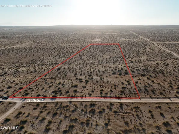 210th St E #E4, Lancaster, CA 93535