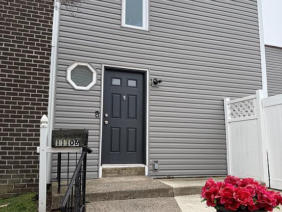 3rd image of 11106 Glenfield St