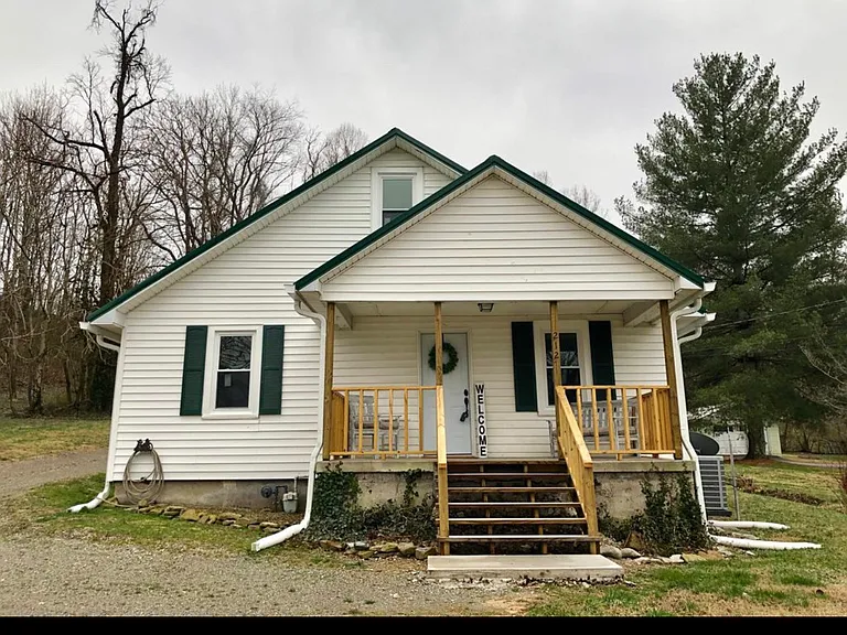 212 Liberty St — Photo 1