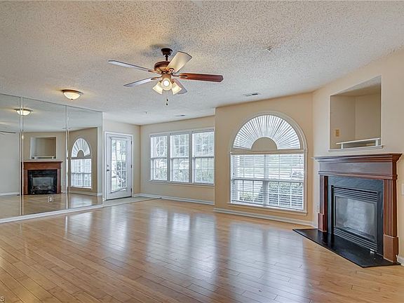 4th image of 4335 Cedarcroft Ct APT 1D