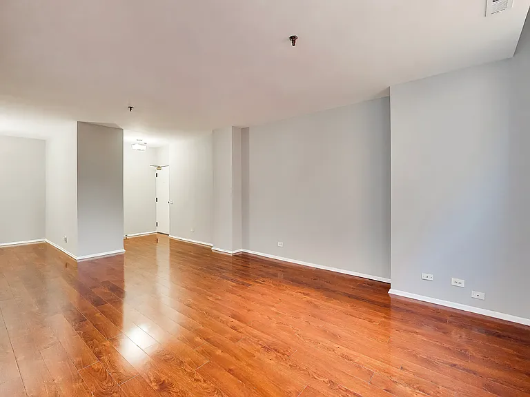 740 S Federal St #810 — Photo 23