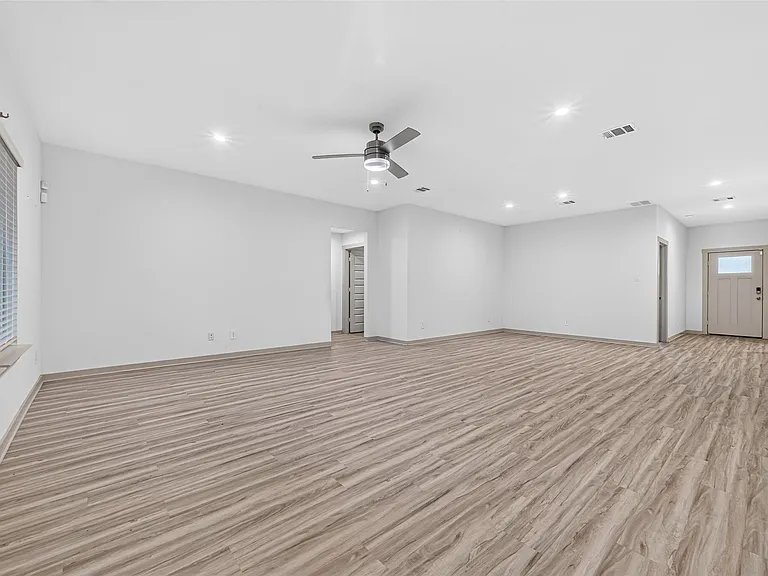 3530 Terrace Landing Ct — Photo 16