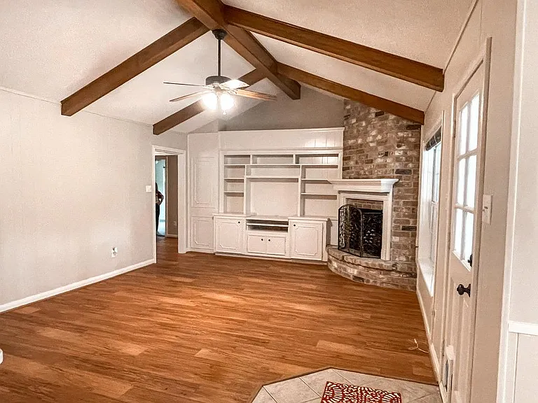 143 Jackrabbit Ln — Photo 4