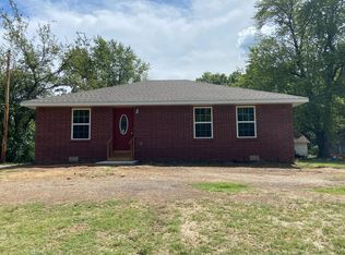 1214 E 2nd St, Pittsburg, KS 66762
