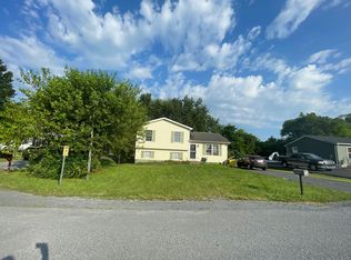 17 Midnoon Dr, Martinsburg, WV 25404