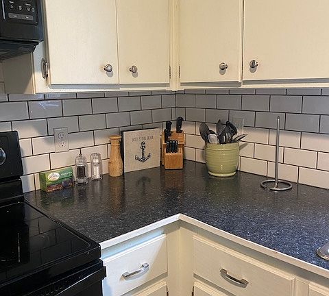 3rd image of 3111 Pheasant Run Rd #1