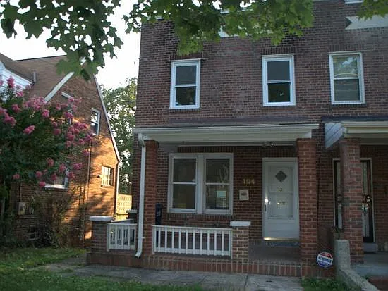 104 50th St NE photo 1