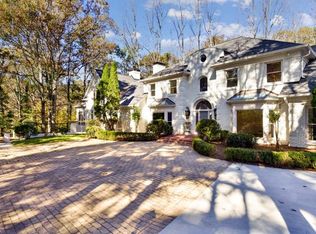 2580 W Wesley Rd NW, Atlanta, GA 30327