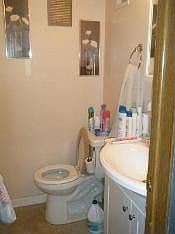 3rd image of 2824 Nichols Ave
