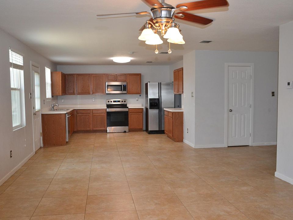 1st image of 1600 Diamond Lake Trl