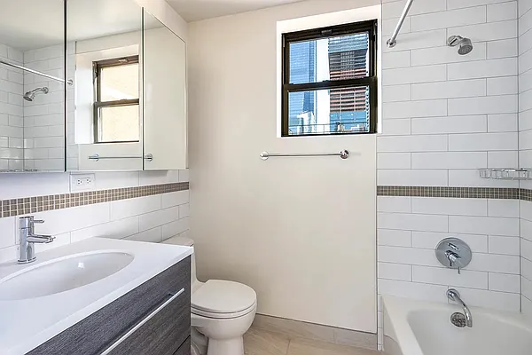 Rented by Triumph Property Group | media 11
