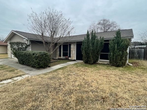 838 Saddlebrook Dr