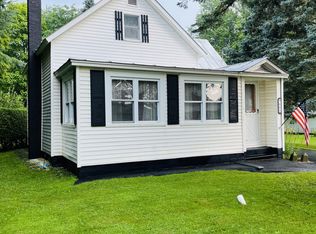 661 Prospect St, Champlain, NY 12919