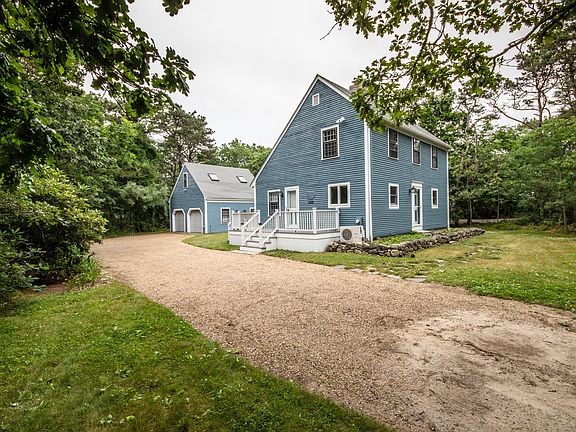 2nd image of 6 Whistling Swan Cir