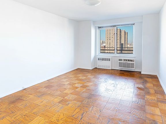4th image of 392 Central Park W APT 14W