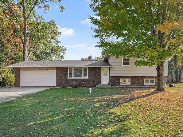 18870 Wilderness Dr, Goshen, IN 46528