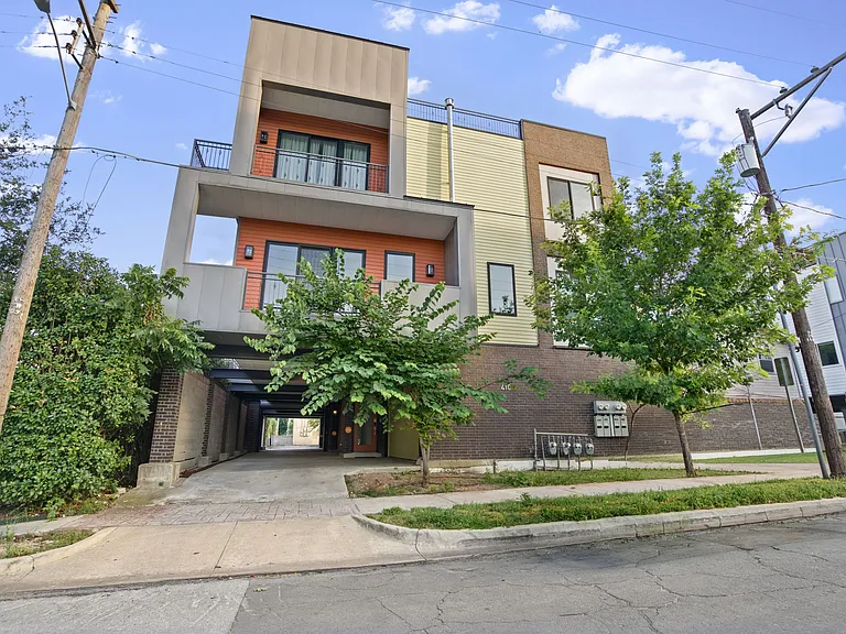 410 Melba St #2 — Photo 31