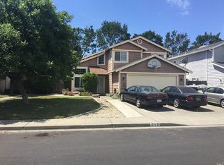 318 Danbury Cir, Vacaville, CA 95687