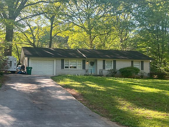 3rd image of 3224 Westwood Dr