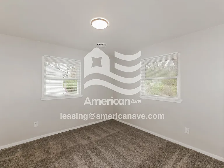 1529598_010_main_bedroom_14168497.jpg